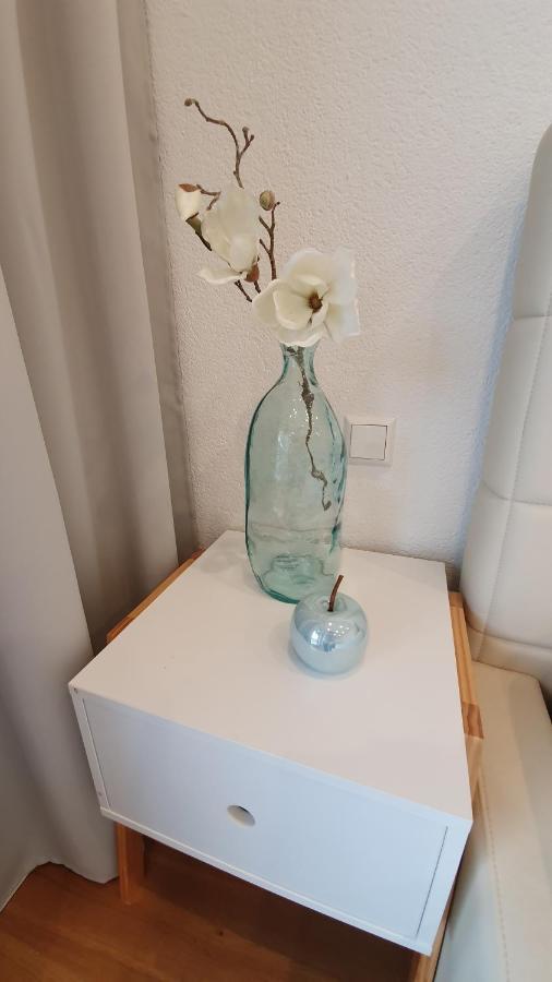 Ella'S Lounge - Besonders Geniessen Apartment Зинген Екстериор снимка